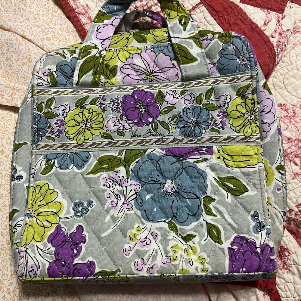 VERA BRADLEY WATER COLOR PURPLE FLORAL TRAVEL ORGANIZER COSMETIC BAG/PURSE
